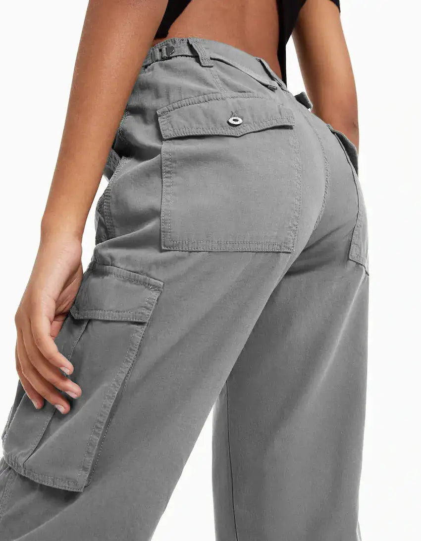 AEK Apparel Women's Cargo Pants